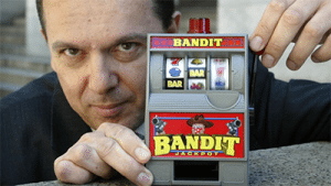 Nick Xenophon is leading the calls for a national pokies reform Nick Xenophon pokies